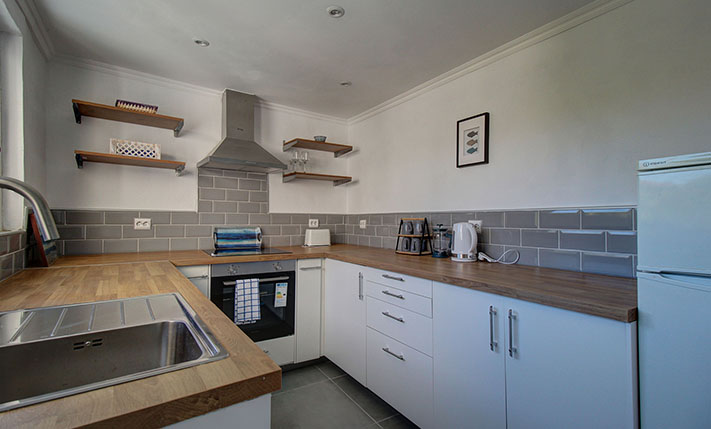 RENOVATED BUNGALOW IN THE VILLAGE CENTER