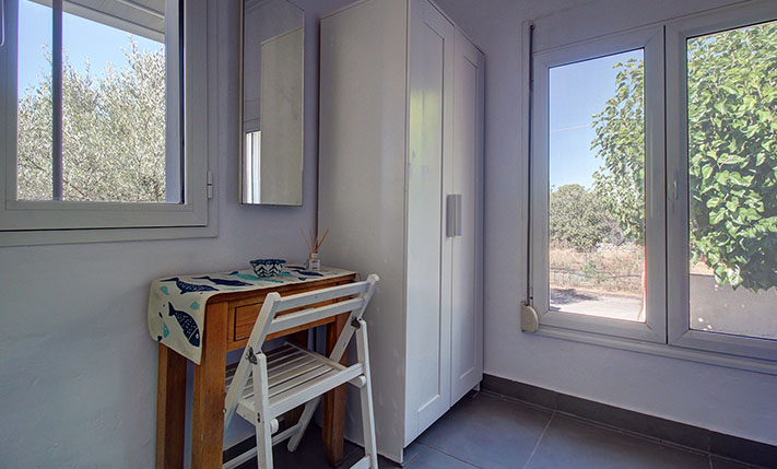 RENOVATED BUNGALOW IN THE VILLAGE CENTER