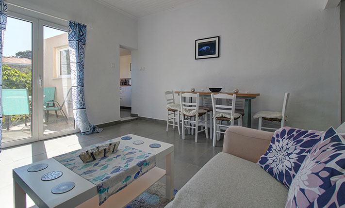 RENOVATED BUNGALOW IN THE VILLAGE CENTER