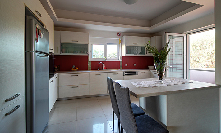 1-LEVEL FAMILY HOUSE NEAR SEITAN LIMANIA BEACH