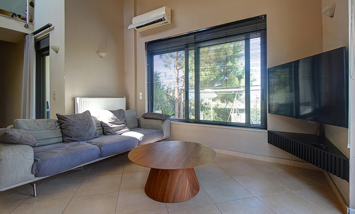 EXCELLENT FUNCTIONALITY & LUXURIOUS SPACES