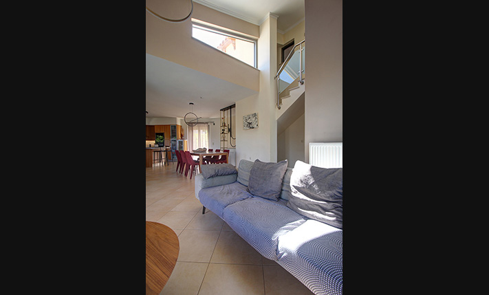 EXCELLENT FUNCTIONALITY & LUXURIOUS SPACES