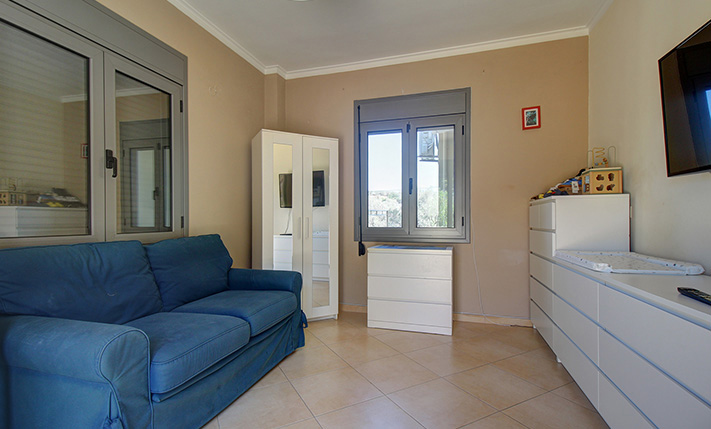 EXCELLENT FUNCTIONALITY & LUXURIOUS SPACES