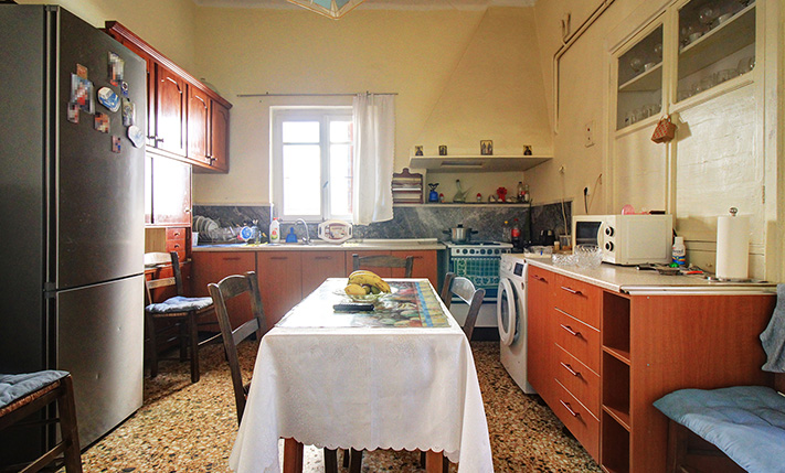 DETACHED HOUSE WITH EXTRA BUILDING CAPACITY