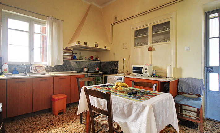 DETACHED HOUSE WITH EXTRA BUILDING CAPACITY