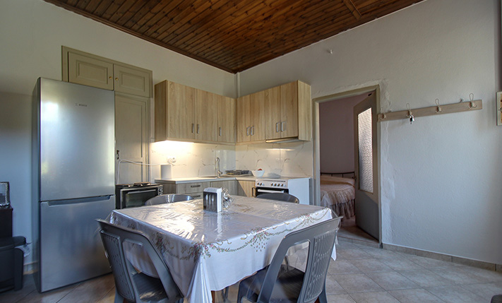 RESTORED TRADITIONAL HOUSE NEAR KANDANOS