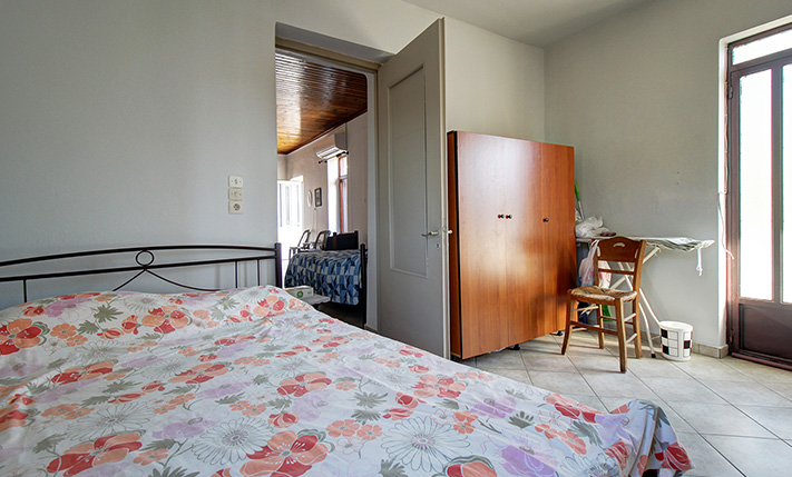 RESTORED TRADITIONAL HOUSE NEAR KANDANOS