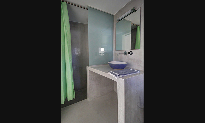 2-UNIT COMPLEX OF TRADITIONAL-STYLE VILLAS