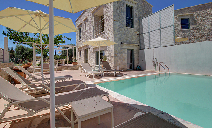 2-UNIT COMPLEX OF TRADITIONAL-STYLE VILLAS