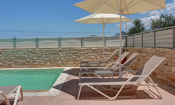 2-UNIT COMPLEX OF TRADITIONAL-STYLE VILLAS