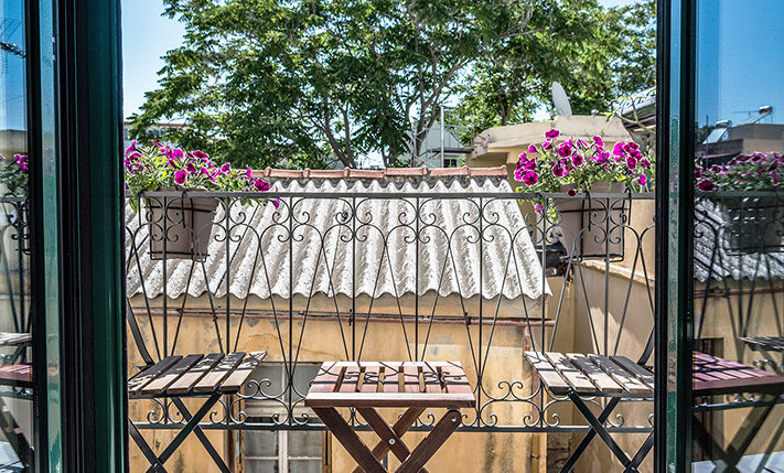 APARTMENT WITH A PARKING SPOT IN THE OLD TOWN