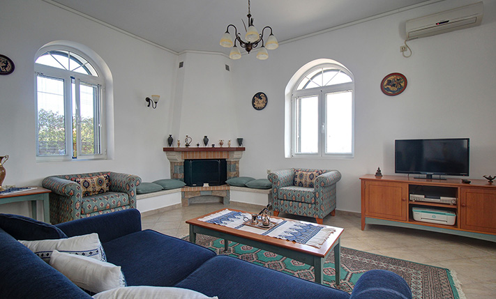 A QUALITY FAMILY HOUSE WITH GARDEN & VIEWS