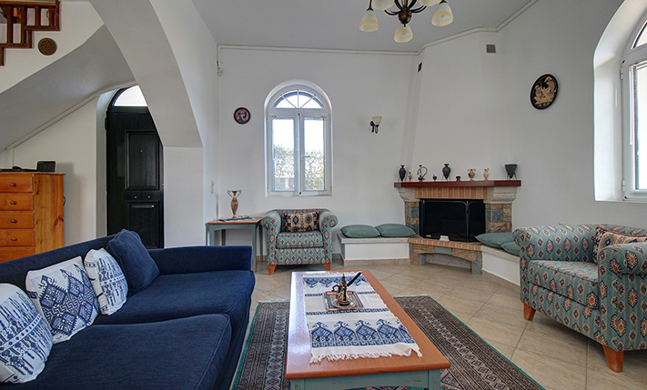 A QUALITY FAMILY HOUSE WITH GARDEN & VIEWS