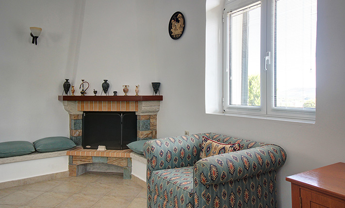 A QUALITY FAMILY HOUSE WITH GARDEN & VIEWS