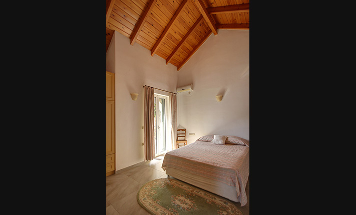 A QUALITY FAMILY HOUSE WITH GARDEN & VIEWS