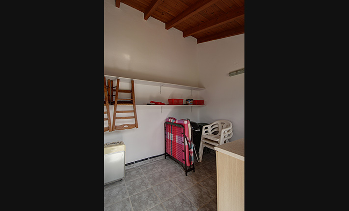 A QUALITY FAMILY HOUSE WITH GARDEN & VIEWS