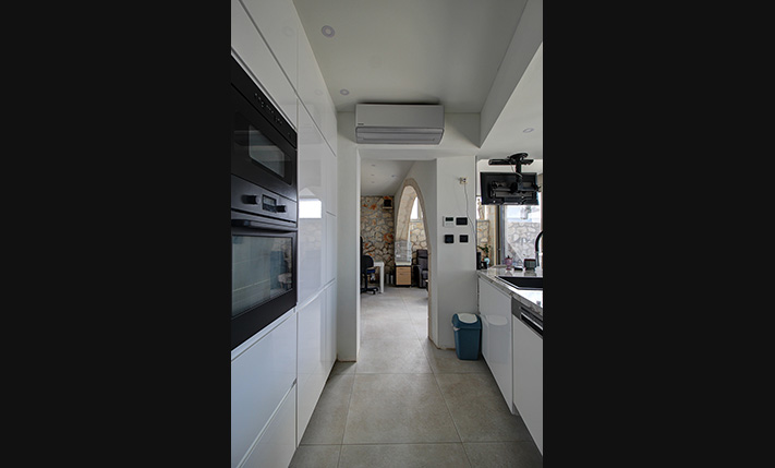 HOUSE WITH SEA VIEWS & 2 GUEST APARTMENTS