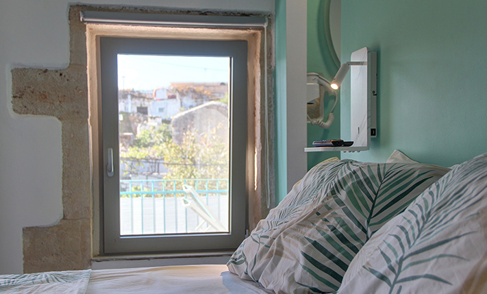 HOUSE WITH SEA VIEWS & 2 GUEST APARTMENTS