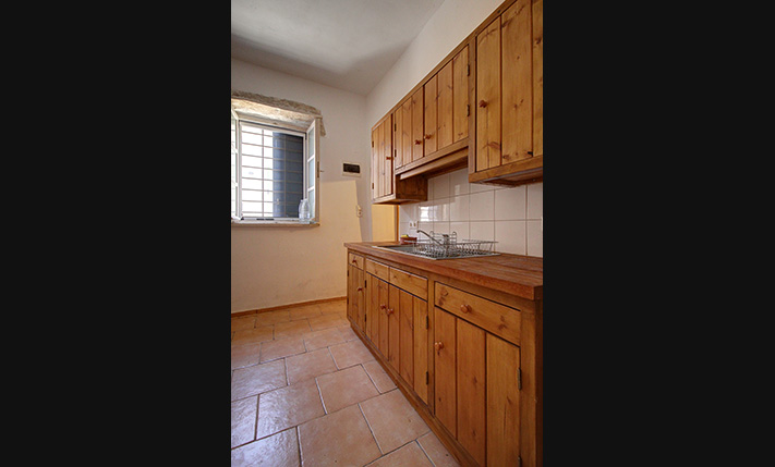 STONE HOUSE WITH A SECLUDED TERRACE & GARDEN