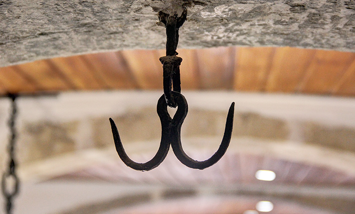 A SPACIOUS FARM HOUSE WITH STUNNING VIEWS