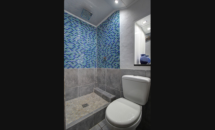 A SPACIOUS FARM HOUSE WITH STUNNING VIEWS