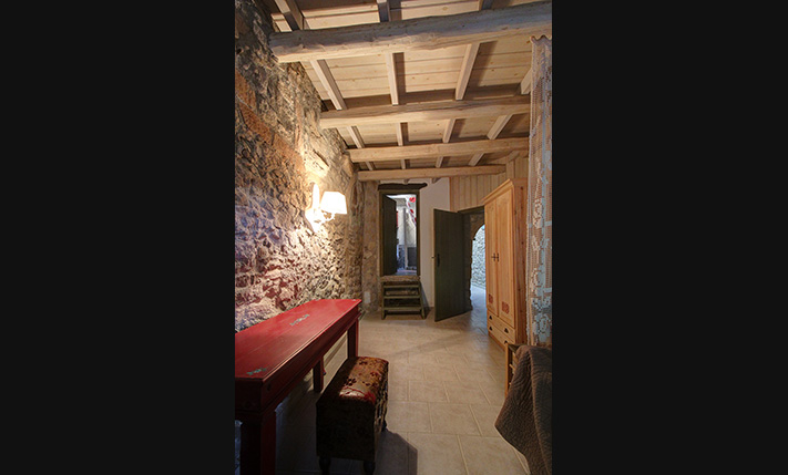 TRADITIONAL VILLAGE HOUSE WITH A GARDEN