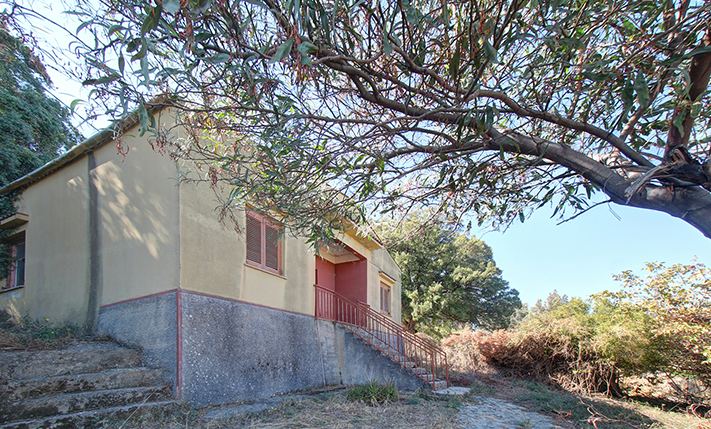 UNCONVERTED BUT ELEGANT, WITH EXTRA BUILDABILITY