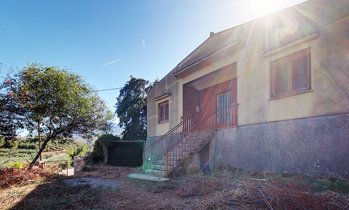 UNCONVERTED BUT ELEGANT, WITH EXTRA BUILDABILITY