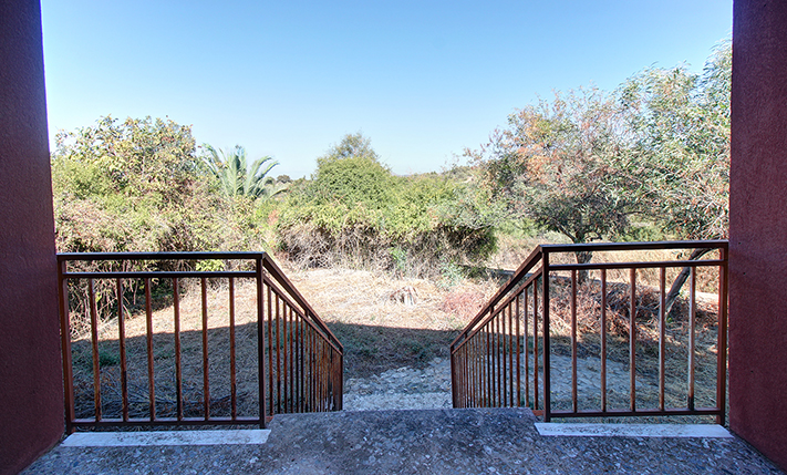 UNCONVERTED BUT ELEGANT, WITH EXTRA BUILDABILITY