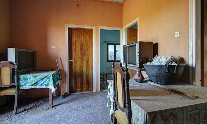 UNCONVERTED BUT ELEGANT, WITH EXTRA BUILDABILITY