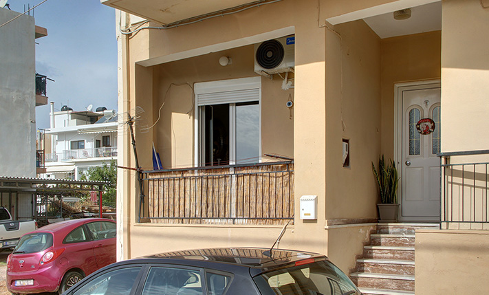 UNOBSTRUCTED PARK VIEWS REACHING THE MOUNTAINS