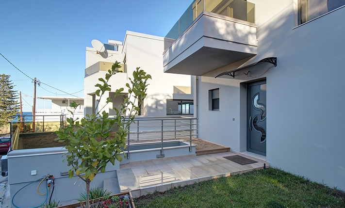 TWO DETACHED HOUSES WITH UNOBSTRUCTED VIEWS