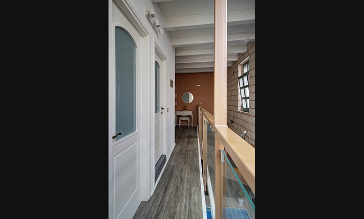 2 ADJACENT HOUSES WITH LARGE BALCONY & SEA VIEWS