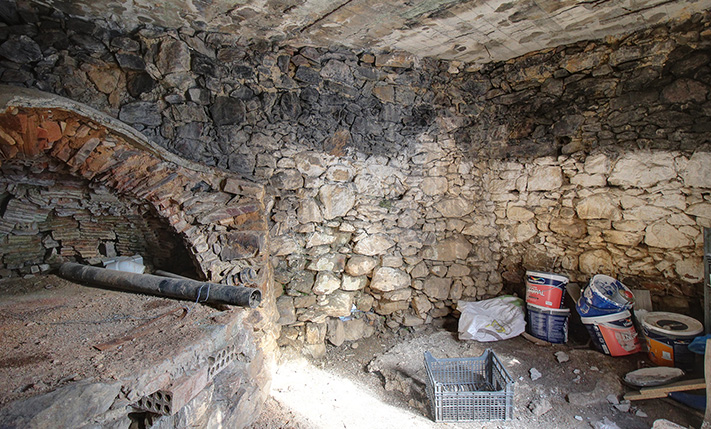 GROUND LEVEL WITH A GARDEN AT THE VILLAGE FRINGE