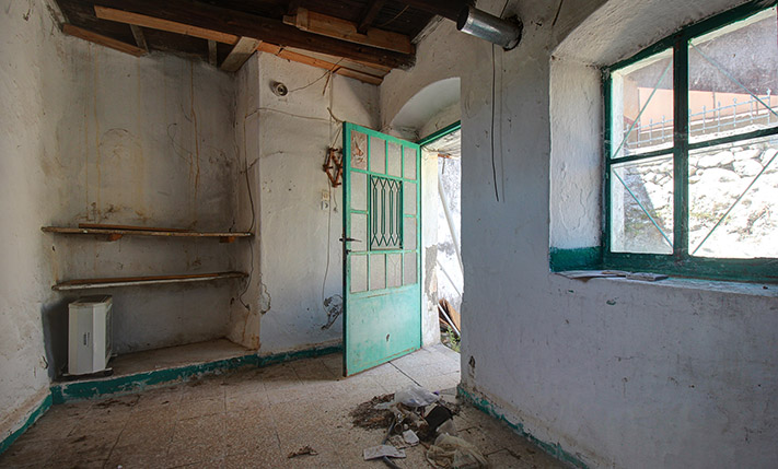 TRADITIONAL CHARACTER & CONVENIENT LOCATION