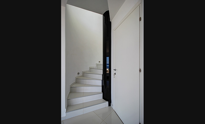 JAMES BOND VIBES & ULTRA LUXURY ABOVE FALASARNA