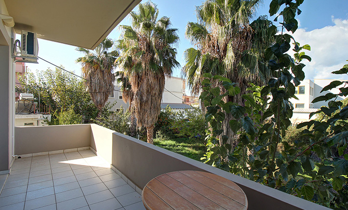 MODERN CITY APARTMENT WITH PLANNED PARK VIEWS