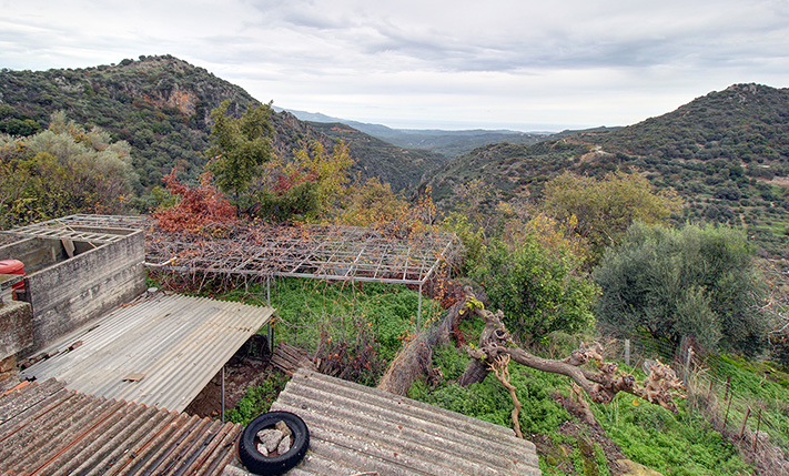RESTORED HOUSE WITH IMPOSING VIEWS
