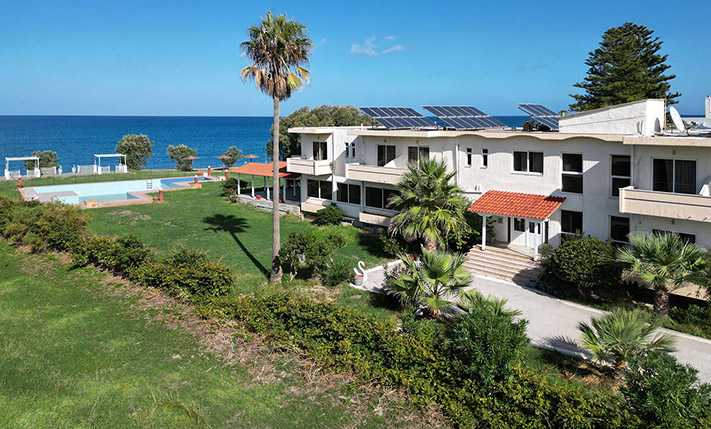 SEAFRONT RENOVATION PROJECT WITH POTENTIAL