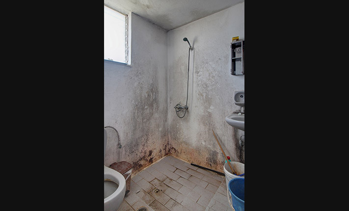 HOUSE WITH SEA VIEWS & AN ADJACENT EXTRA PLOT