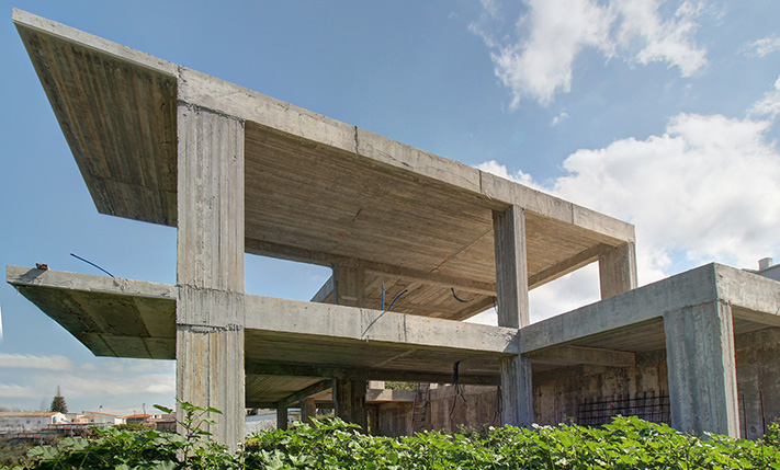 SUN, SEA, AND OLIVES IN 2 LEVELS OF TRANQUIL POTENTIAL