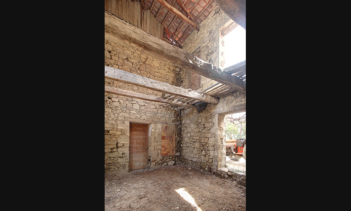 IN A VENETIAN CASTLE WITH SUPREME POTENTIAL