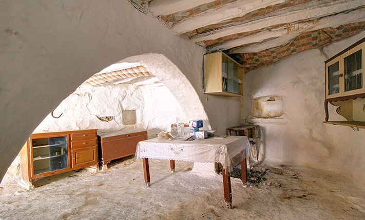 VILLAGE HOUSE WITH SPACE FOR A GARDEN