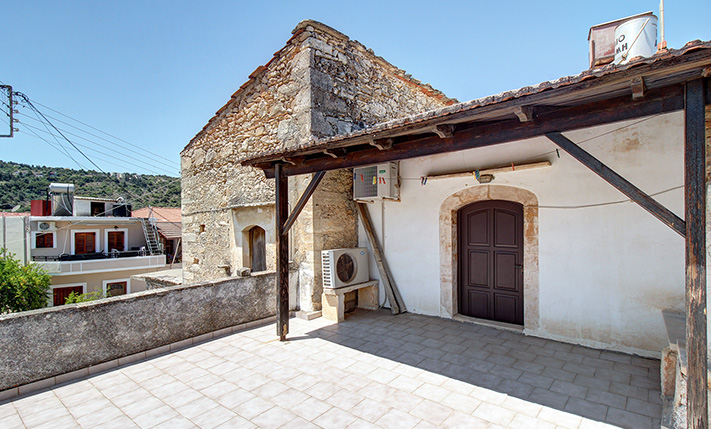 HISTORISCHES HAUS MIT TRADITIONELLEN MERKMALEN