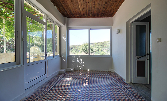 TRADITIONAL STATELY FARMHOUSE WITH VIEWS AND GREAT POTENTIAL