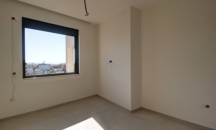 MODERN BRAND NEW APARTMENT WITH MOUNTAIN VIEWS