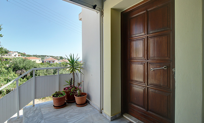 PANORAMIC SEA VIEWS & AMPLE AUXILIARY SPACES