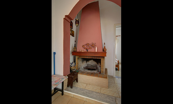 1-STÖCKIGES HAUS AUF EINEM HÜGEL MIT PANORAMABLICK