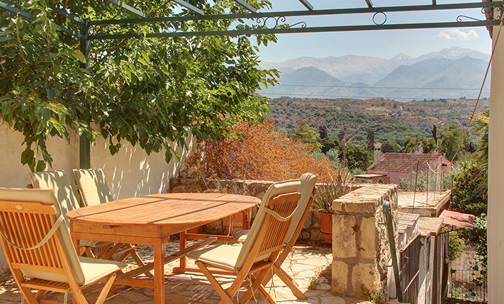 OPEN VIEWS & EXTRA UNCONVERTED SPACE