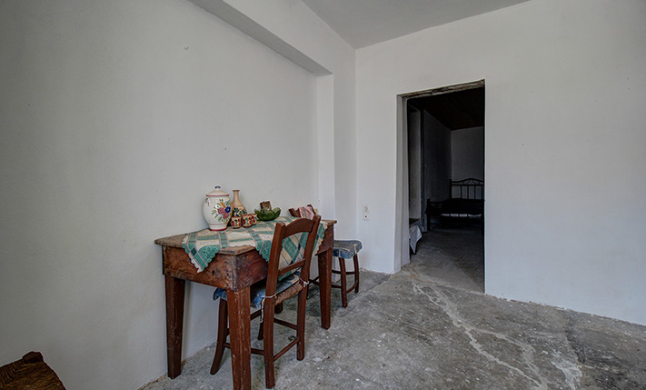 AN EASY-TO-REPAIR PROJECT IN TRANQUIL VILLAGE